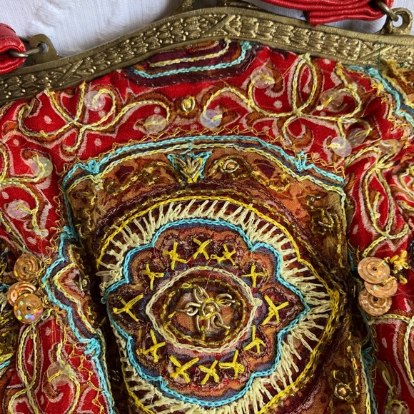 Genuine Christiana silk & sequined purse - Picture 5 of 8